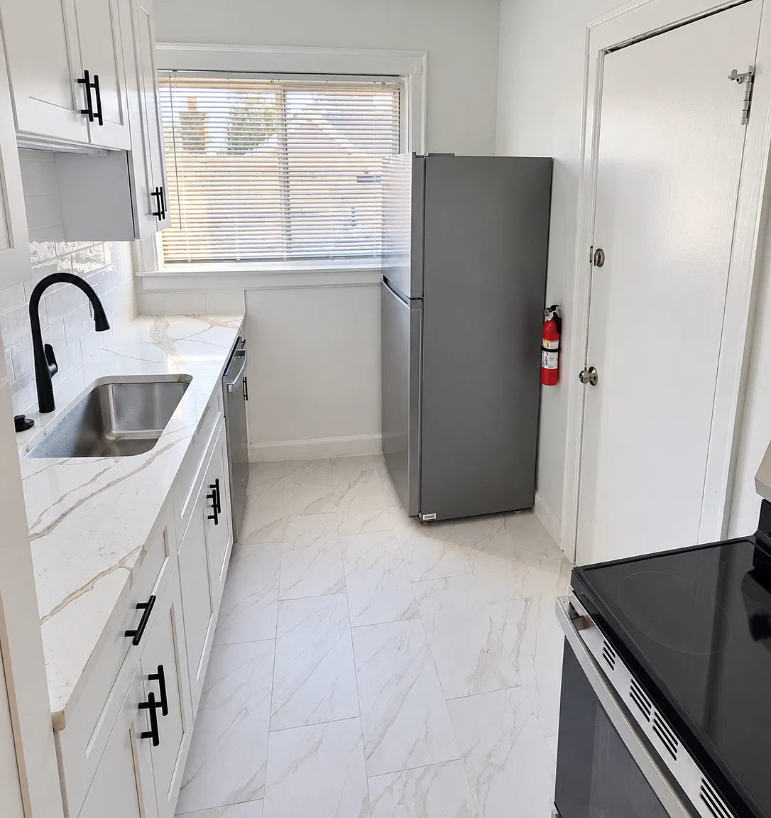 674 Highland St — Photo 3