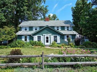 6133 Ridgebury Blvd, Cleveland, OH 44124