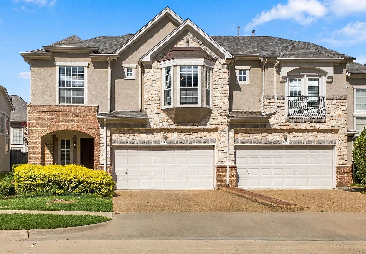 3 bed, 2.5 bath, 1678 sqft, $2,395 — Photo 1