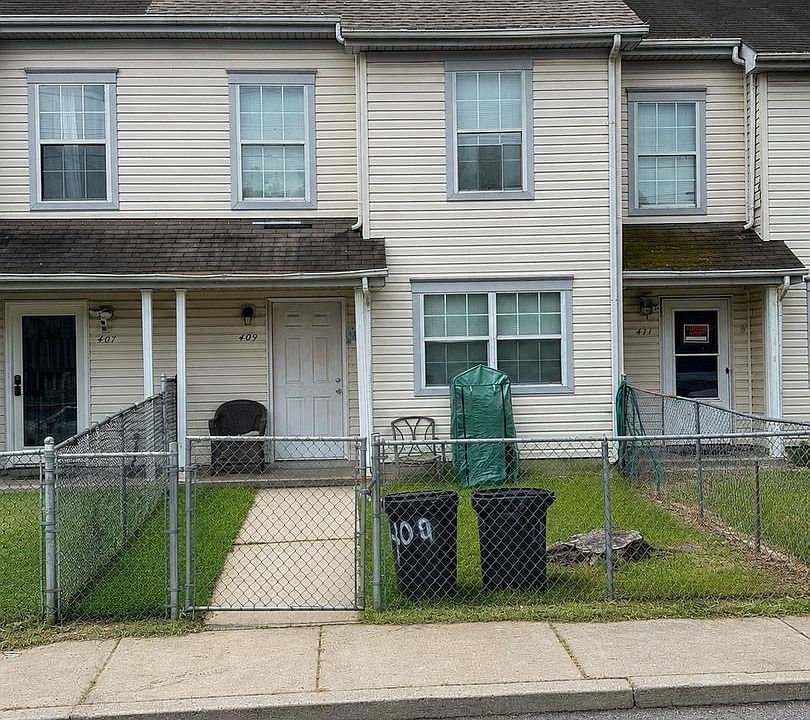 1st image of 409 Calvert St