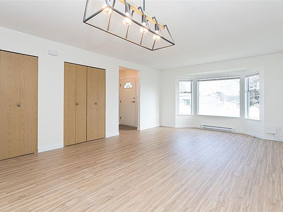 3rd image of 6178 Somenos Rd