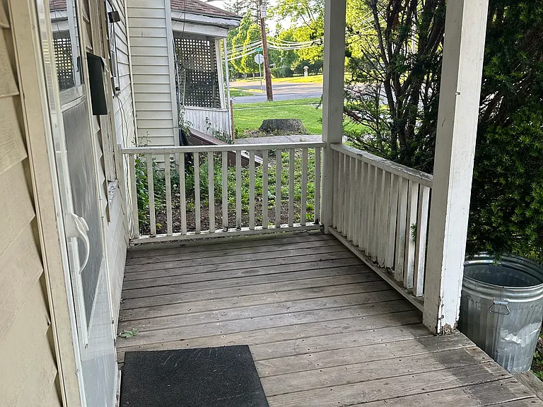 118 Madison St #B — Photo 9