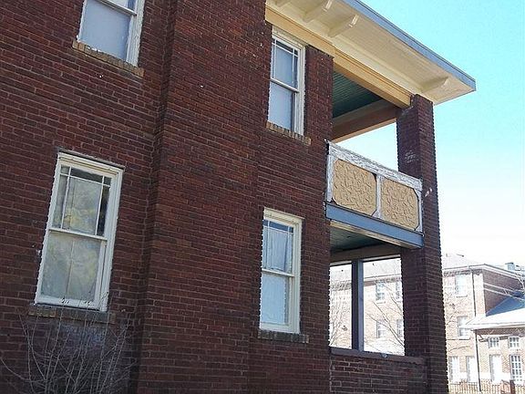 2nd image of 1301 S Gaines St