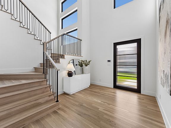 2nd image of 4727 March Ave
