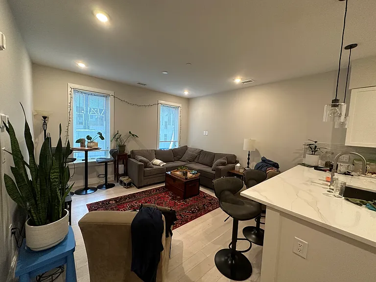197 Green St #319D — Photo 5