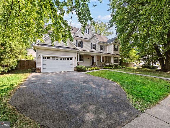 2nd image of 7221 Arthur Dr