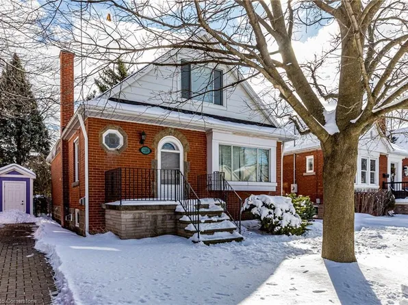 228 Bond St N, Hamilton, ON L8S 3W9