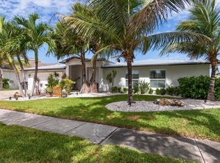 430 Palm Is SE, Clearwater, FL 33767