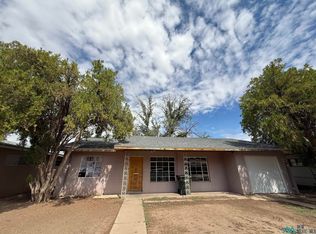1116 Alvarado St, Carlsbad, NM 88220