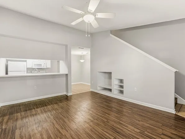 2738 W Tharpe St, Tallahassee, FL