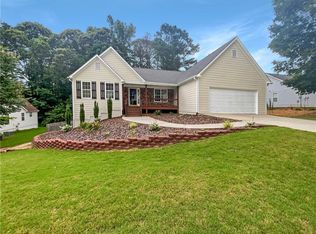 34 Legend Creek Cv, Douglasville, GA 30134