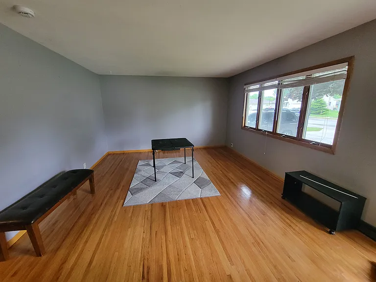 125 Pfau St — Photo 3