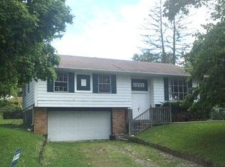 1501 Crestview Dr, Danville, IL 61832