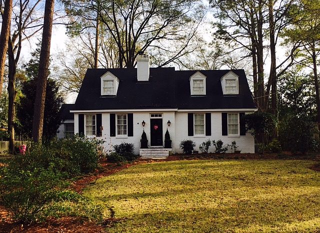 1st image of 2416 Wildwood Dr
