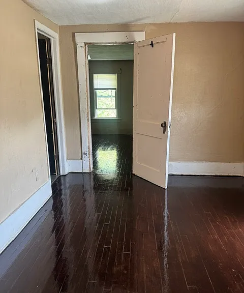 2802 Laurel Ave — Photo 14