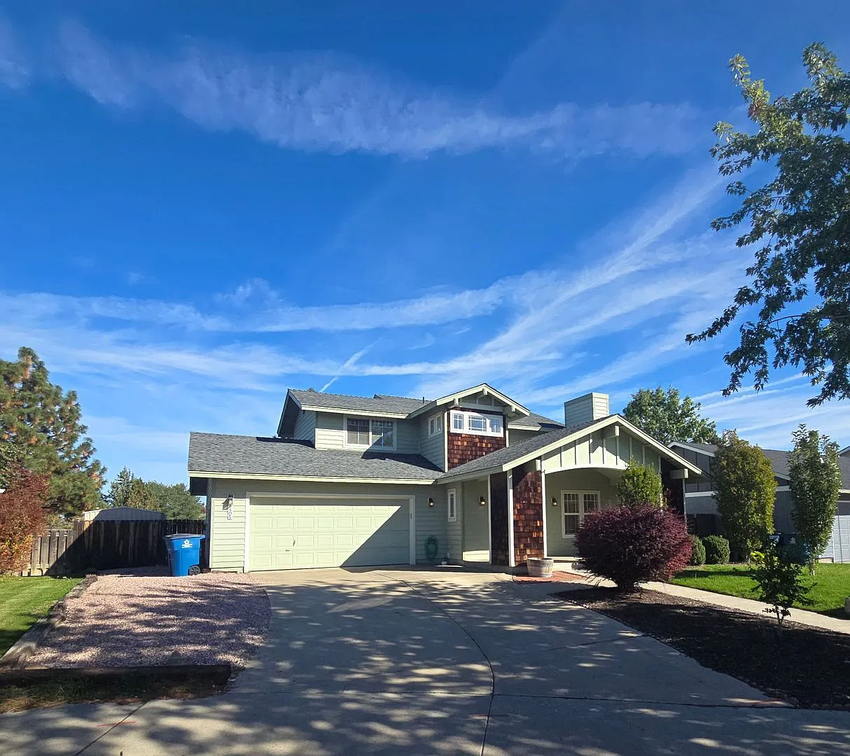 3 bed, 2.5 bath, 1498 sqft, $2,700 — Photo 2