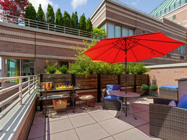 393 West 49th Street 5C image 3 of 20
