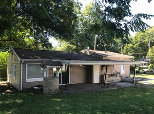 205 N 3rd St, New Baden, IL