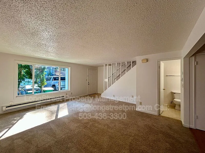 3 bed, 2.0 bath, 1120 sqft, $1,895 — Photo 3