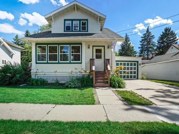 1007 Carr Street, Watertown, WI 53094