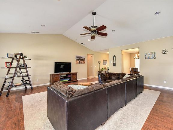 4th image of 4532 Coyote Dr