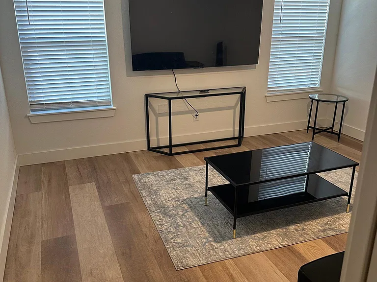 2600 Livingston Sq #1.1 — Photo 10