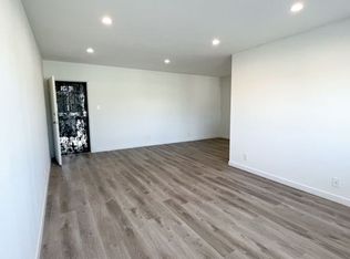 4800 August St #19, Los Angeles, CA 90008