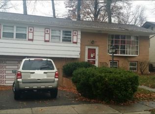 22 Wilson Ter, Elizabeth, NJ 07208