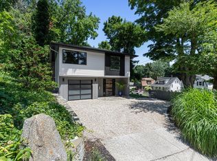 68 Hillside Ave, Huntington, NY 11743