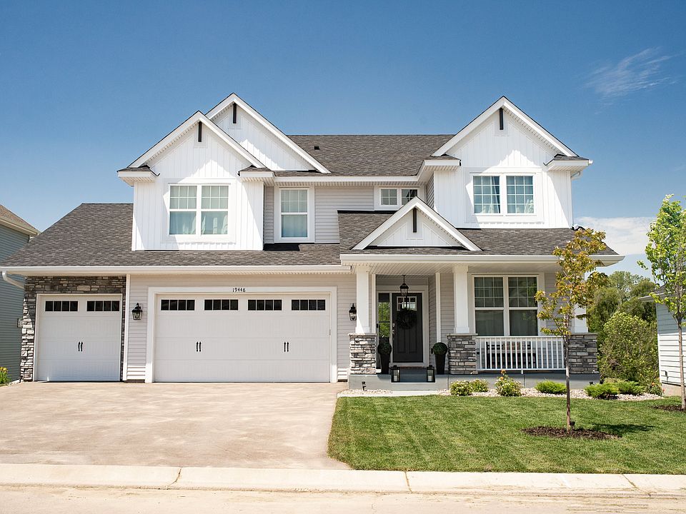 Reserve at Autumn Woods Landmark Collection by Lennar in Chaska MN