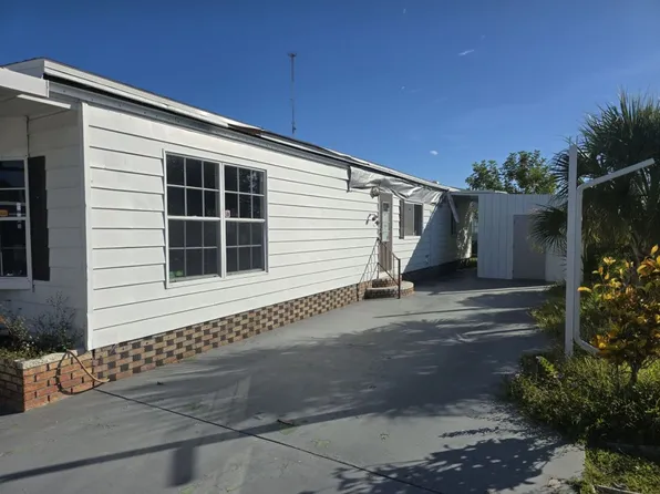 86 Jose Gaspar Dr #86, North Fort Myers, FL 33917