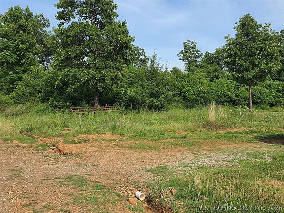 2nd image of 111611 S 4597th Rd