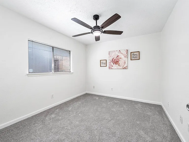 13407 Wells River Dr — Photo 16