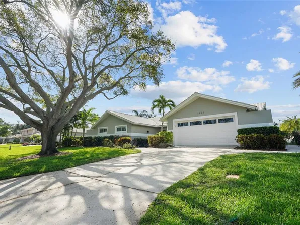 1864 72ND AVENUE NE, ST PETERSBURG, FL 33702