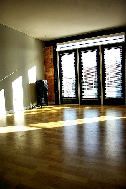 1st image of 310 W 6th St APT 202