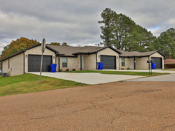 2nd image of 100 Crestview Dr #A