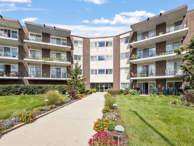 5540 Walnut Ave APT 15B, Downers Grove, IL, 60515