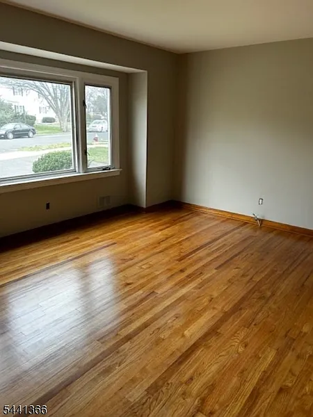 2 bed, 1.0 bath, 1000 sqft, $2,600 — Photo 4