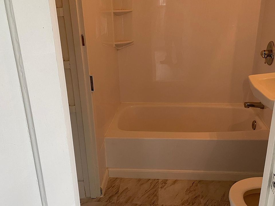 2nd image of 318 Park Ave APT 2