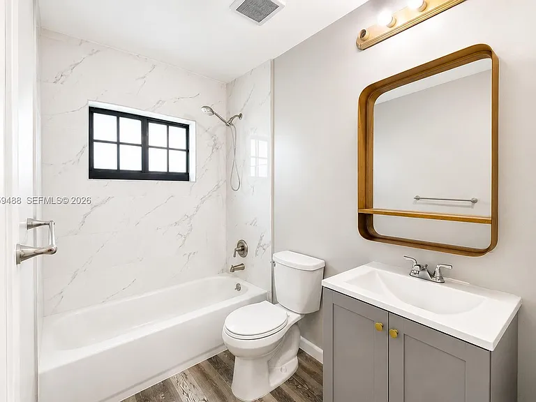 2401 NW 52nd St — Photo 13