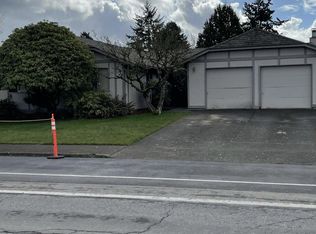 1601 SE Blairmont Dr, Vancouver, WA 98683