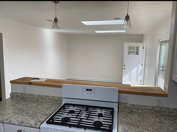 3rd image of 391 Solano Ave #395