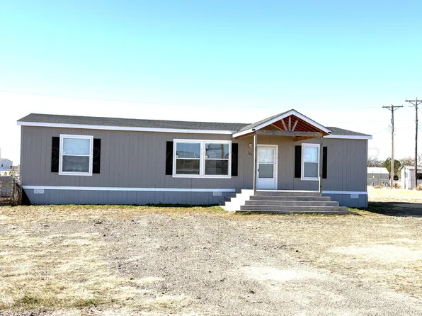 102 Bear Ln, Dumas, TX 79029
