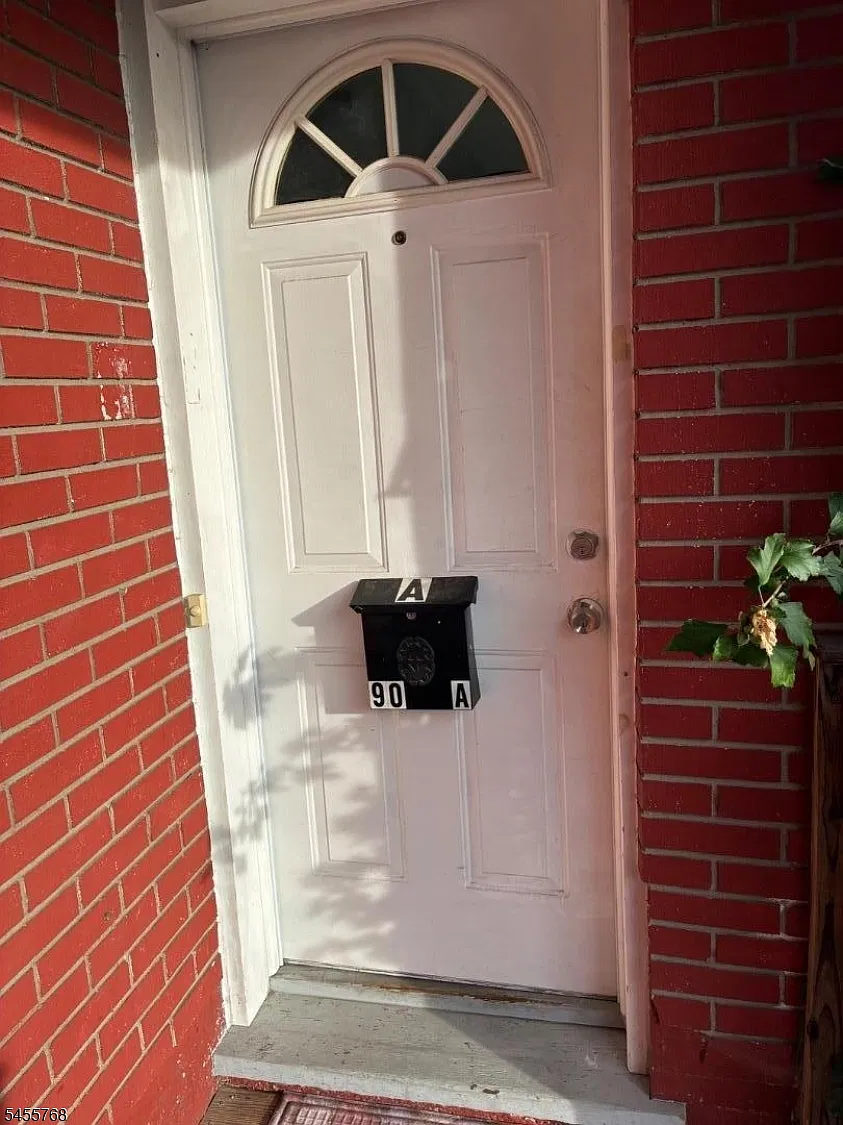 2 bed, 1.0 bath, $1,750 — Photo 1