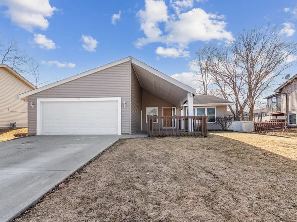 535 Emerson Cir, Bolingbrook, IL 60440
