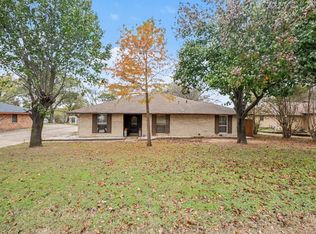 2257 Bolden Rd, Irving, TX 75060