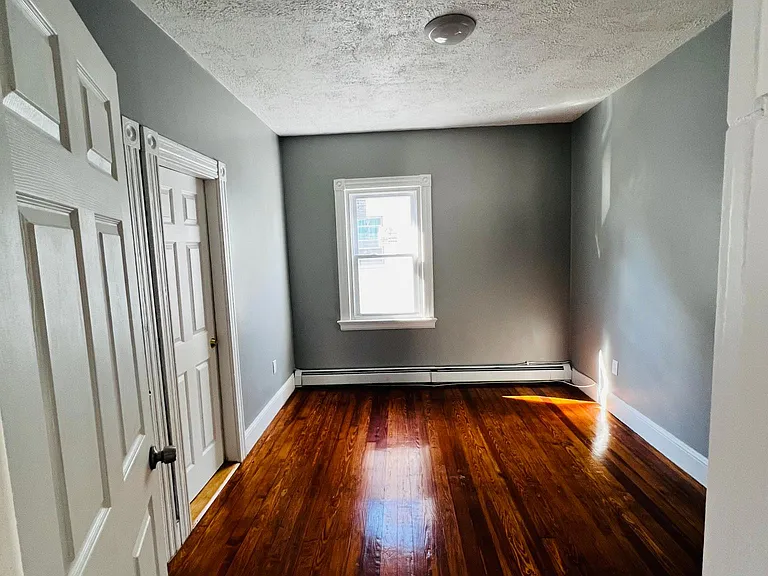 75 Moore St #3 — Photo 11