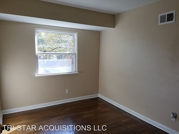 4th image of 9962 Northampton Dr