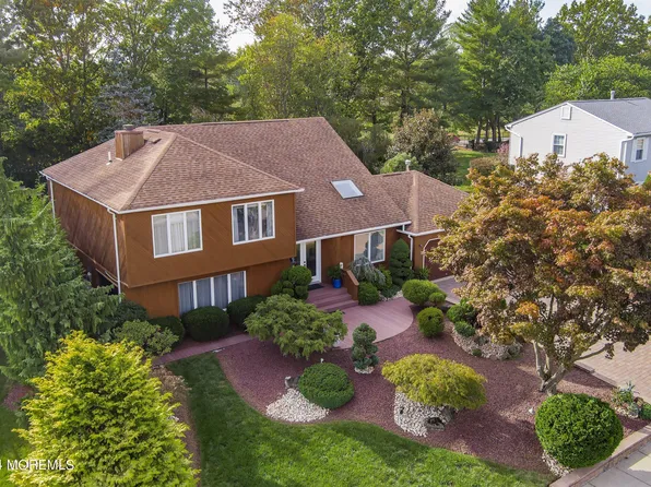 42 Cannonade Drive, Marlboro, NJ 07746