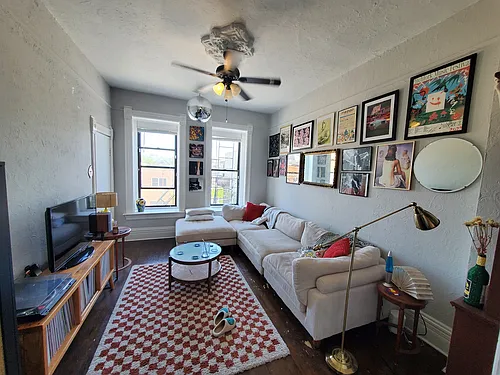 1528 N Ashland Ave Photo 1